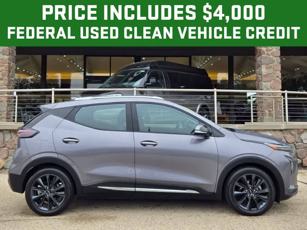 2022 Chevrolet Bolt EUV Premier — SUV — 20,613 mi — Barrington, IL