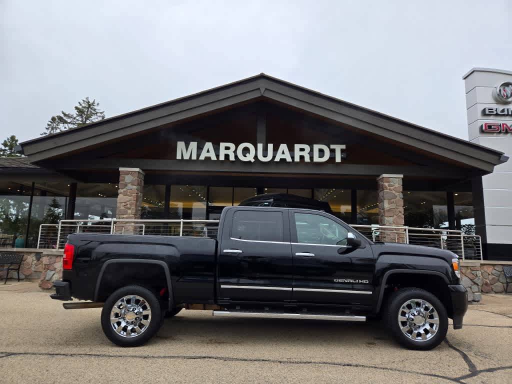 2017 GMC Sierra 2500HD Denali — Pickup Truck — 142,075 mi — Barrington, IL