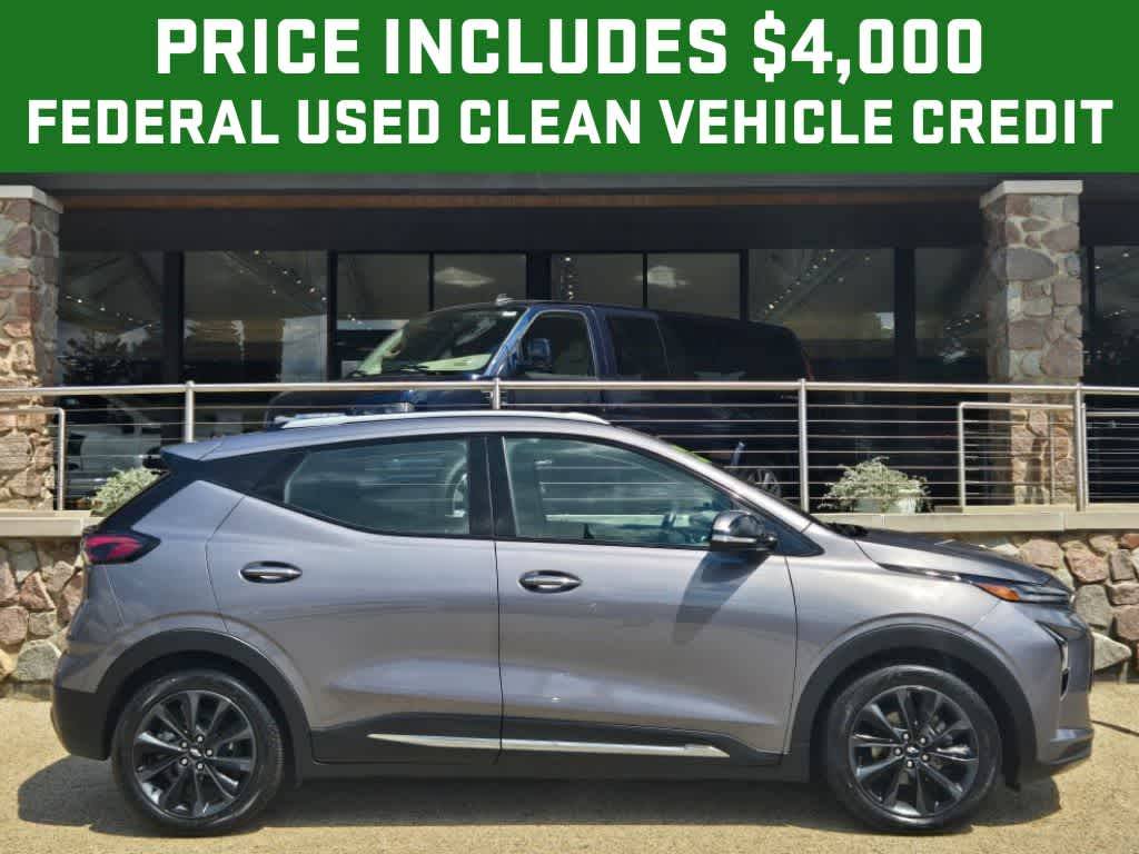 2022 Chevrolet Bolt EUV Premier — SUV — 44,896 mi — Barrington, IL