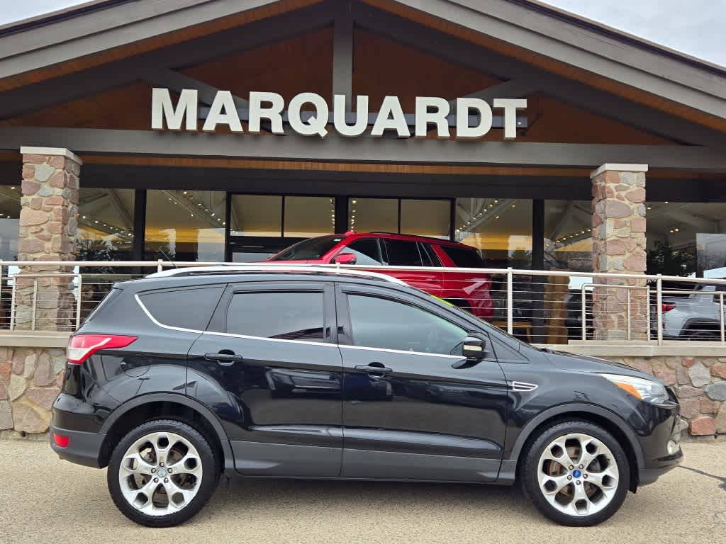 2013 Ford Escape Titanium — SUV — 106,223 mi — Barrington, IL