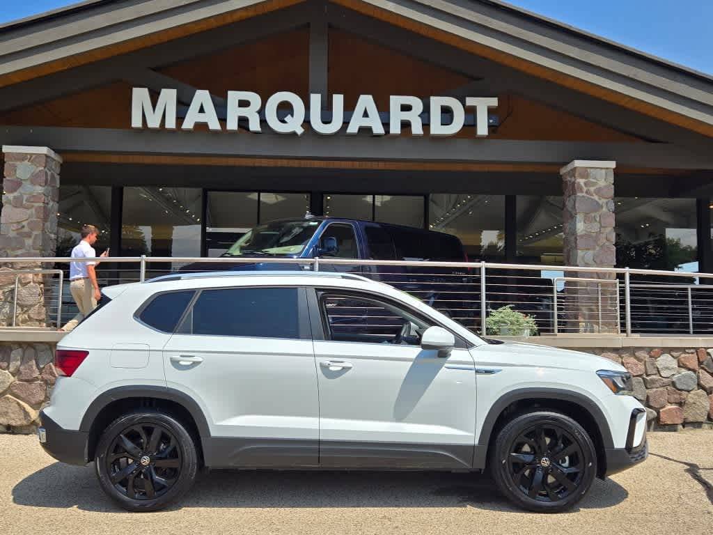 2022 Volkswagen Taos SE — SUV — 44,974 mi — Barrington, IL