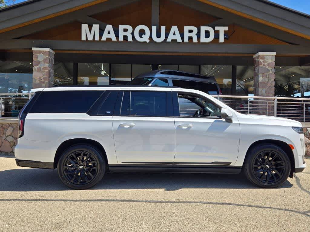 2024 Cadillac Escalade Sport Platinum