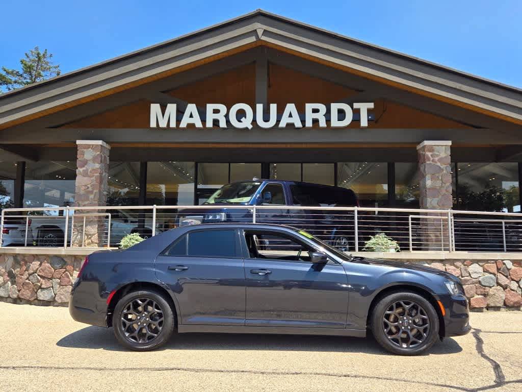 2019 Chrysler 300 S — Sedan — 70,675 mi — Barrington, IL