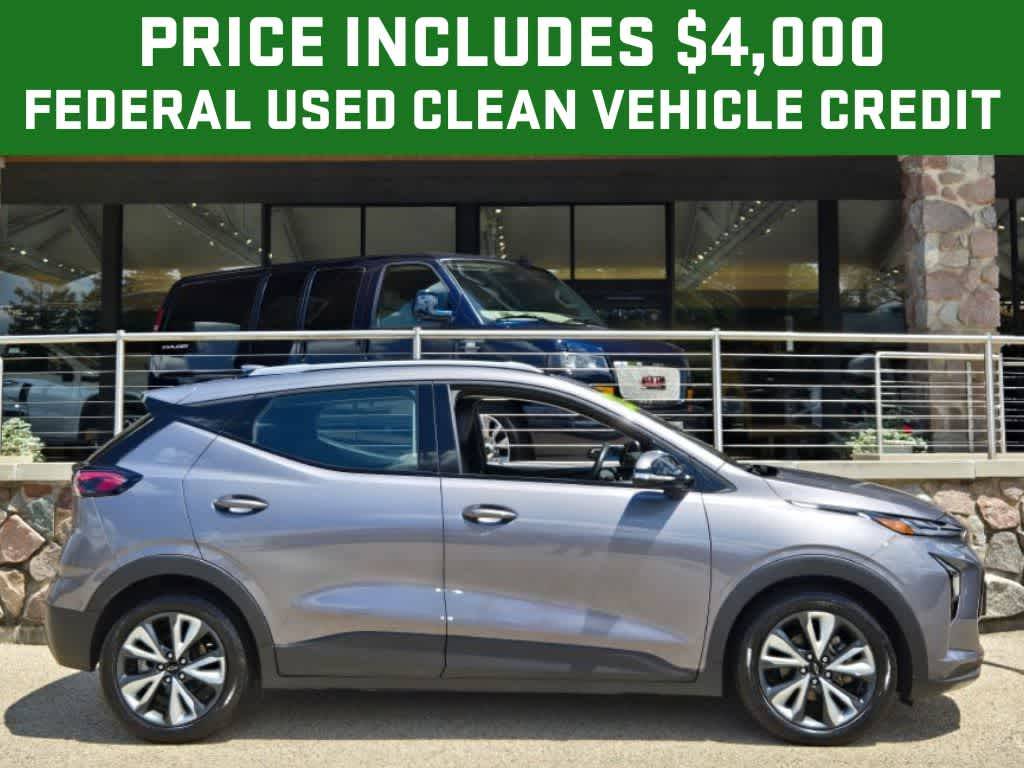 2022 Chevrolet Bolt EUV LT — SUV — 17,491 mi — Barrington, IL