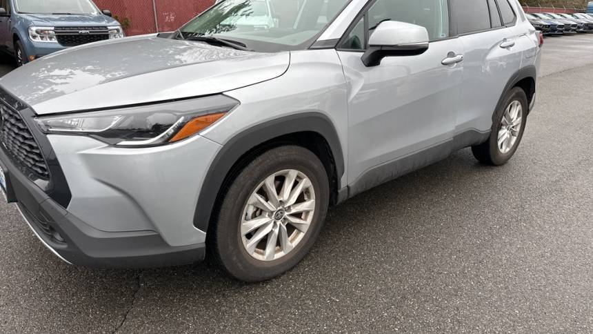 2022 Toyota Corolla Cross LE — SUV — 13,967 mi — Seattle, WA