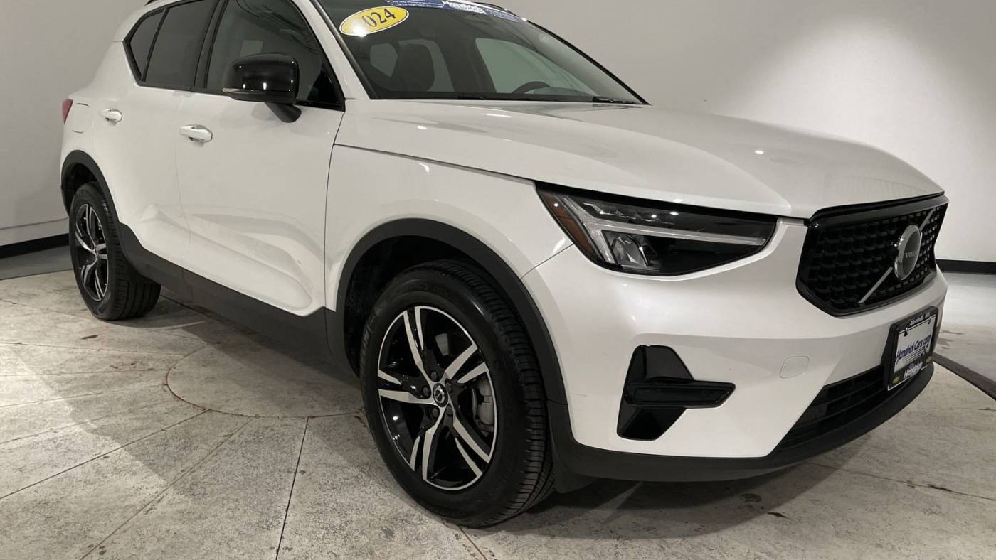 2024 Volvo XC40 Core — SUV — 12,478 mi — Norfolk, VA