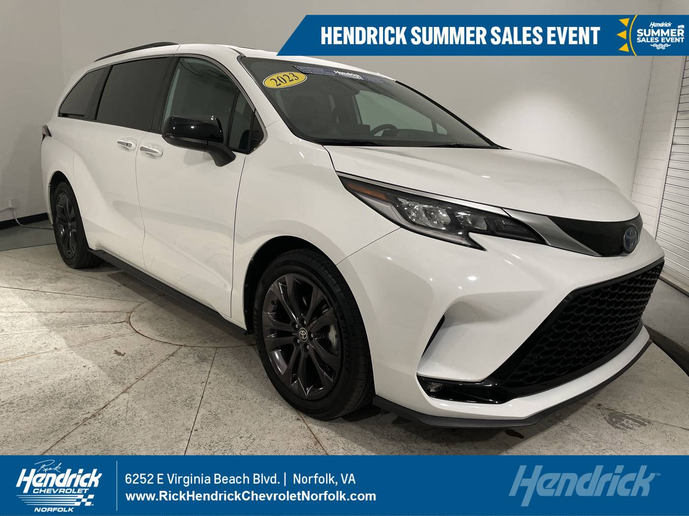 2023 Toyota Sienna XSE — Minivan — 30,995 mi — Norfolk, VA