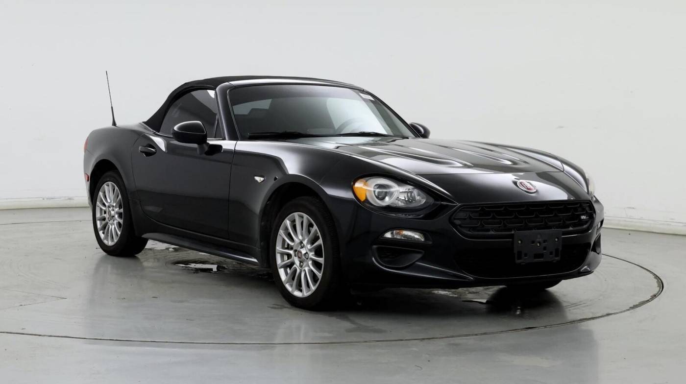 2018 FIAT 124 Spider Classica — Convertible — 38,865 mi — Lexington, KY