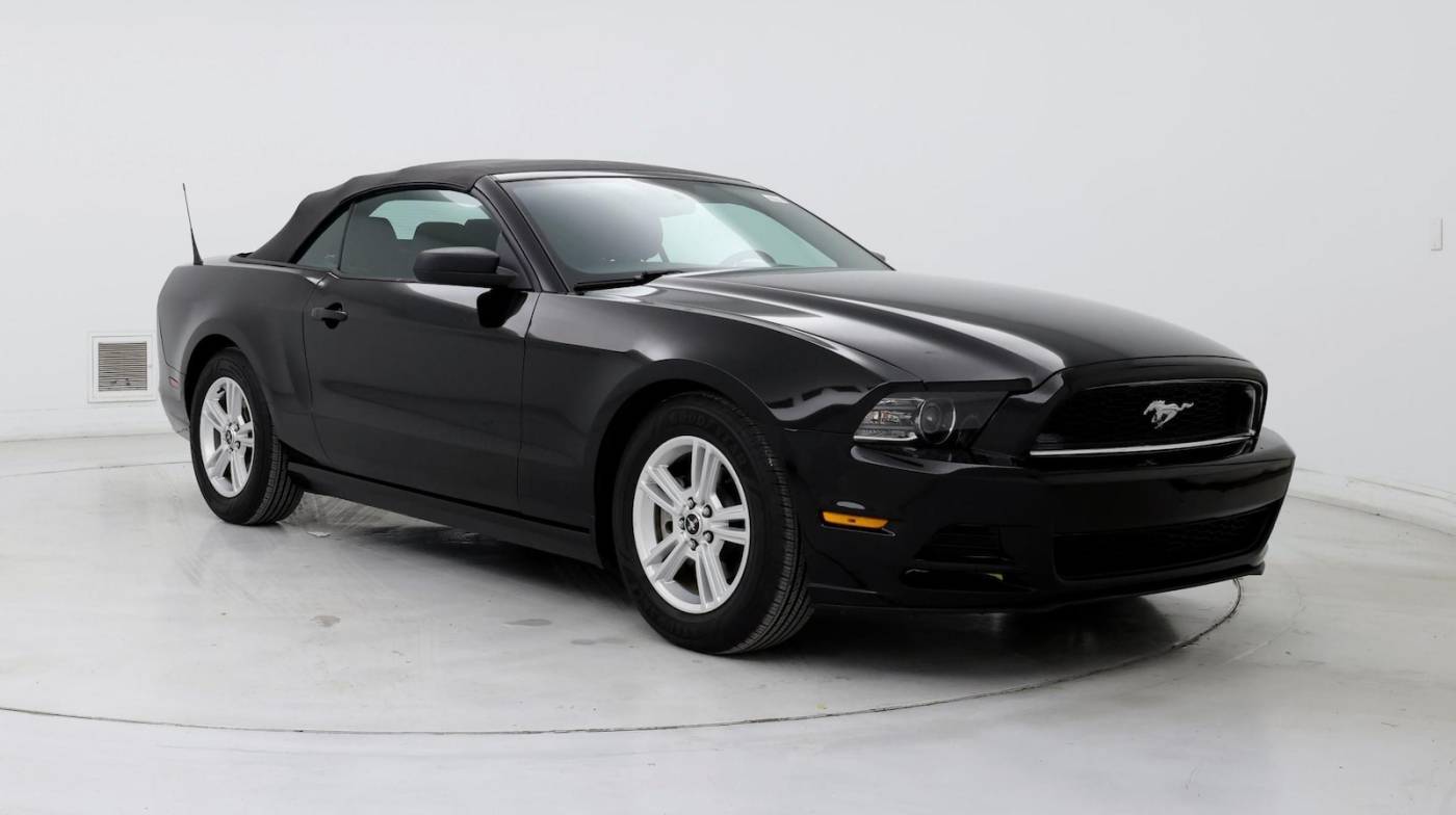 2014 Ford Mustang V6 — Convertible — 65,339 mi — Lexington, KY