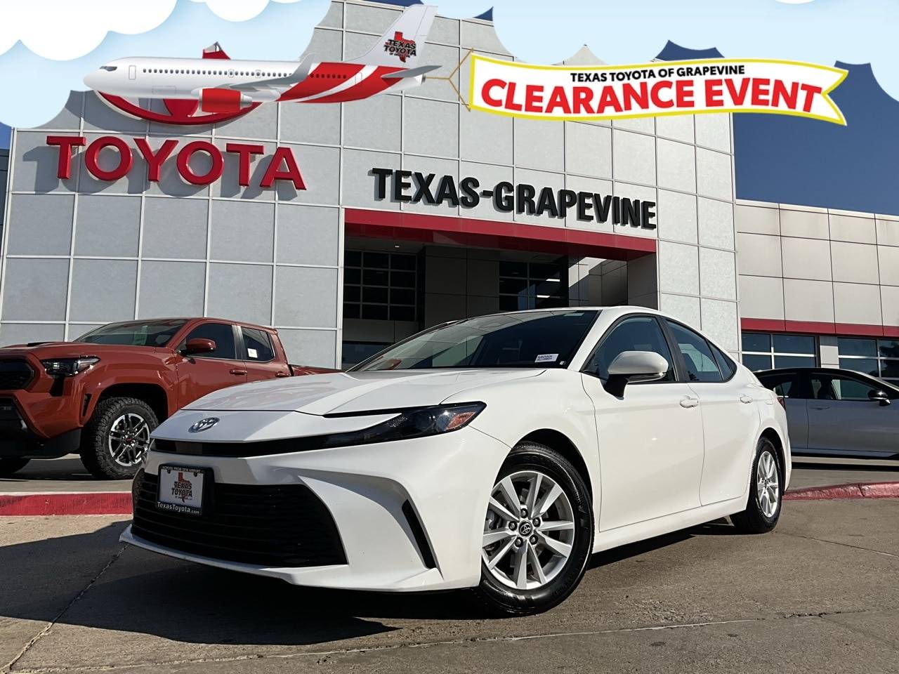 2025 Toyota Camry Hybrid LE — Sedan — 34,121 mi — Grapevine, TX