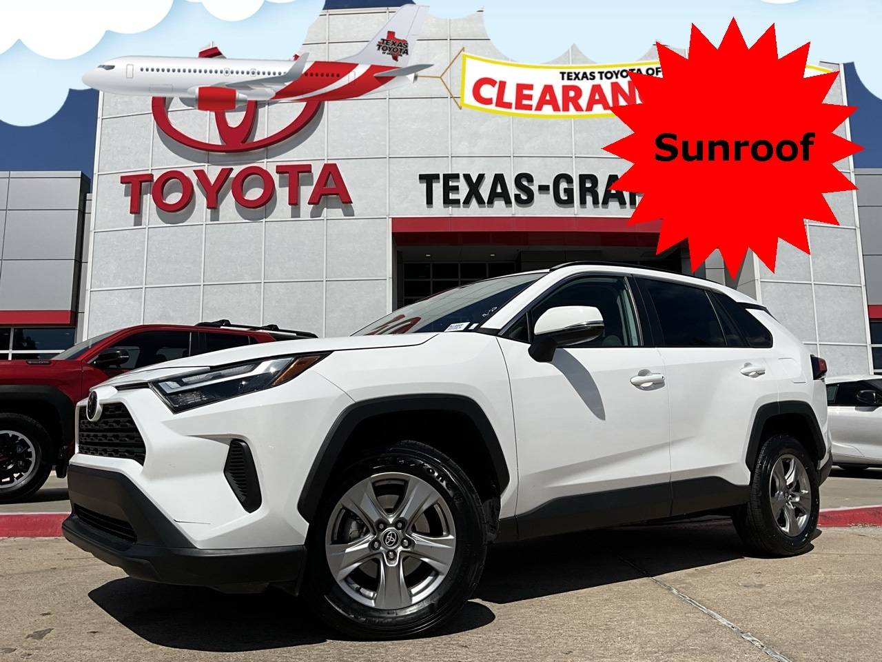 2024 Toyota RAV4 XLE — SUV — 30,046 mi — Grapevine, TX