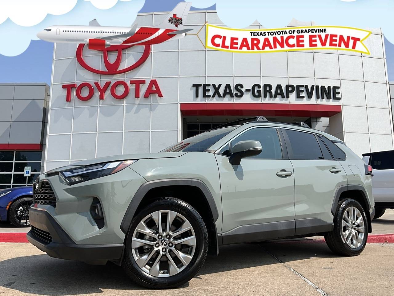 2022 Toyota RAV4 XLE Premium — SUV — 17,209 mi — Grapevine, TX