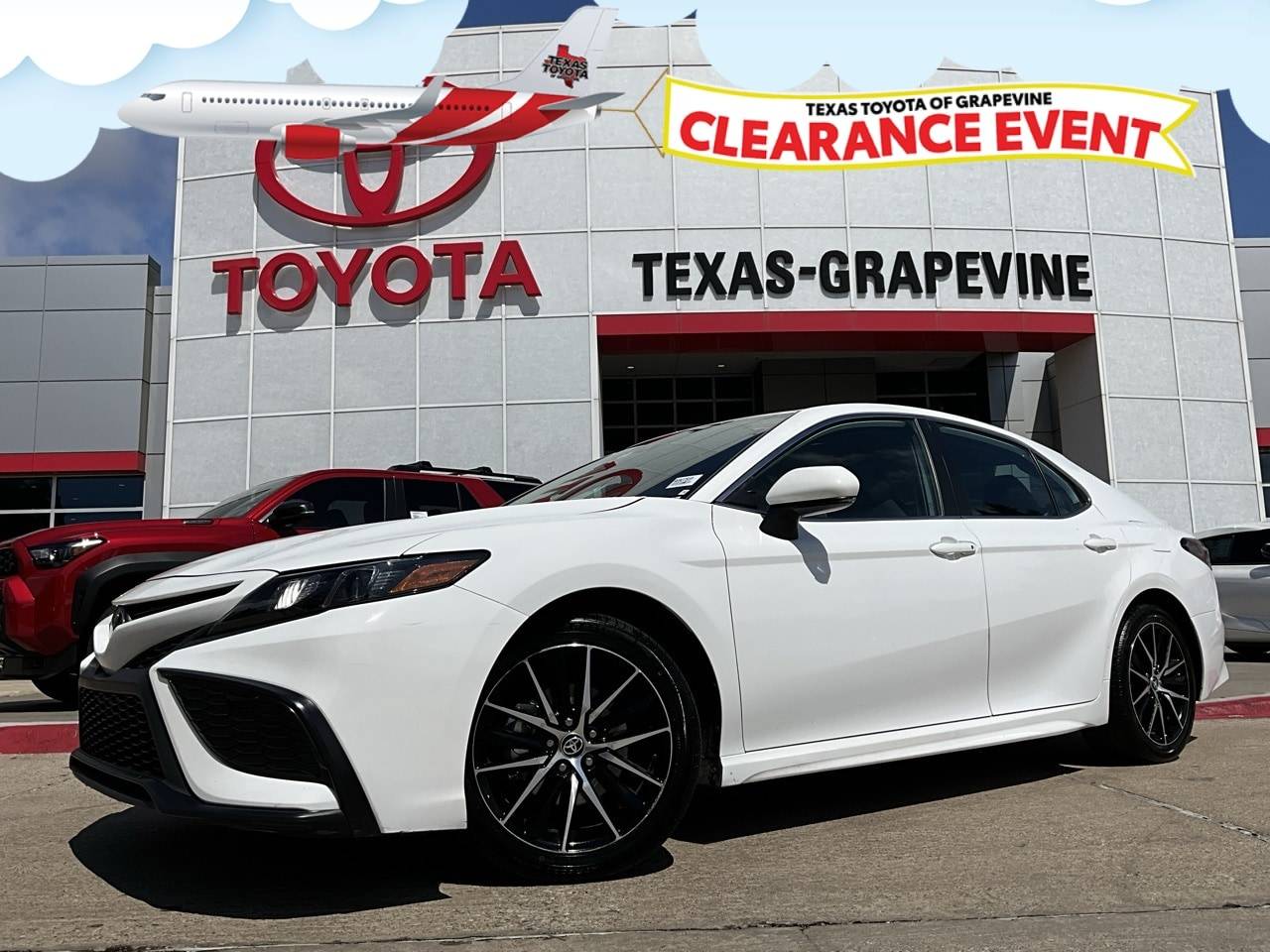 2024 Toyota Camry SE — Sedan — 33,267 mi — Grapevine, TX