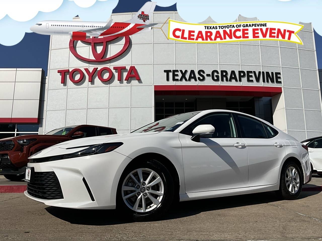2025 Toyota Camry Hybrid LE — Sedan — 24,140 mi — Grapevine, TX