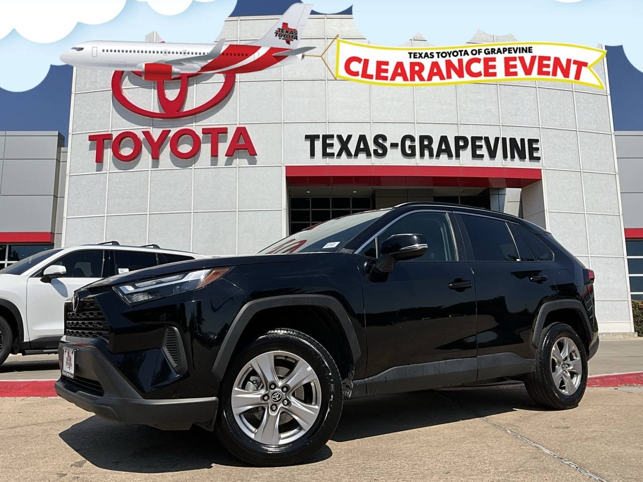 2024 Toyota RAV4 XLE — SUV — 24,015 mi — Grapevine, TX