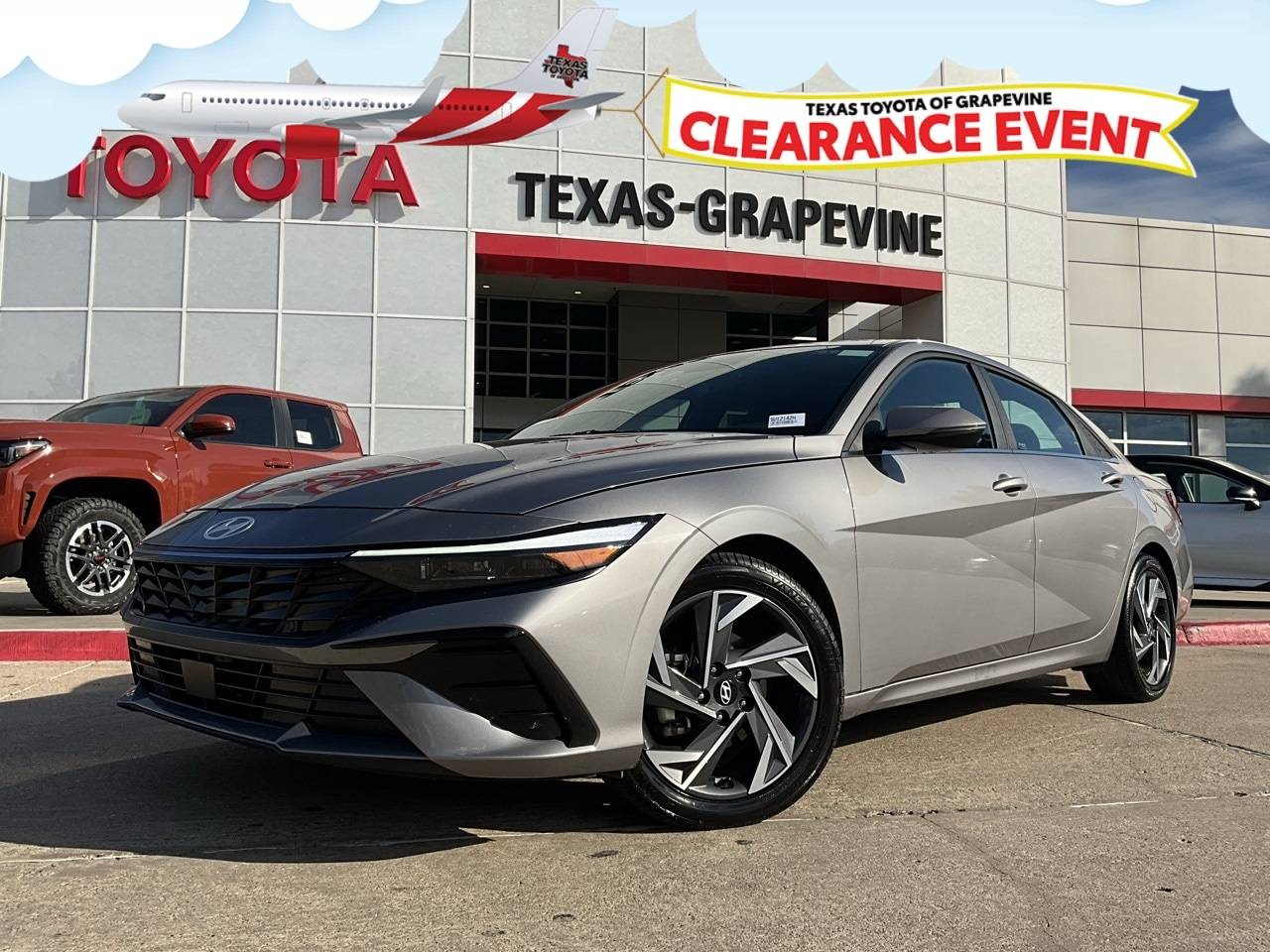 2025 Hyundai Elantra Hybrid Limited — Sedan — 34,743 mi — Grapevine, TX