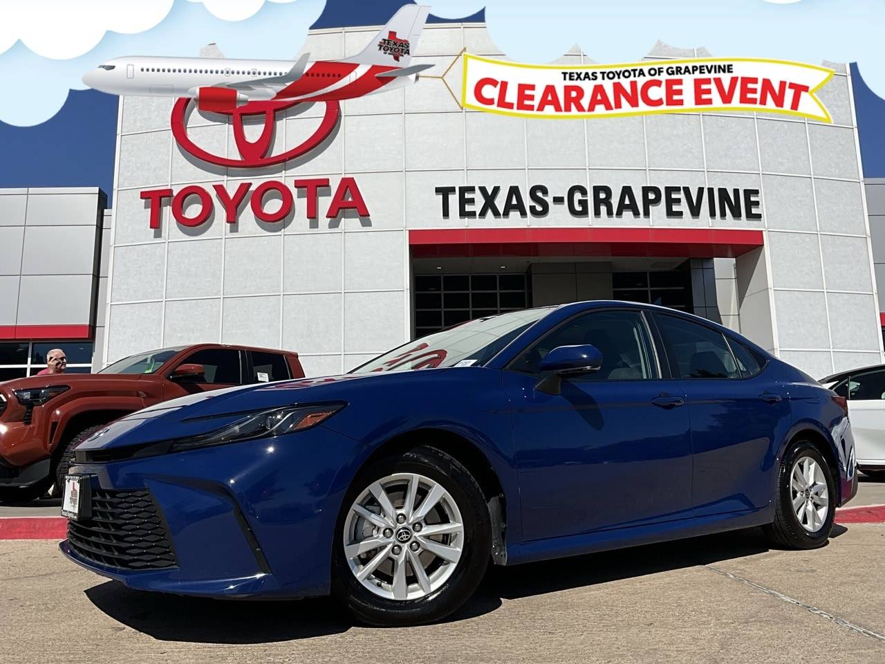 2025 Toyota Camry Hybrid LE — Sedan — 32,223 mi — Grapevine, TX
