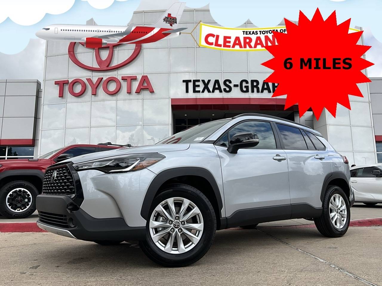 2025 Toyota Corolla Cross LE — SUV — 6 mi — Grapevine, TX