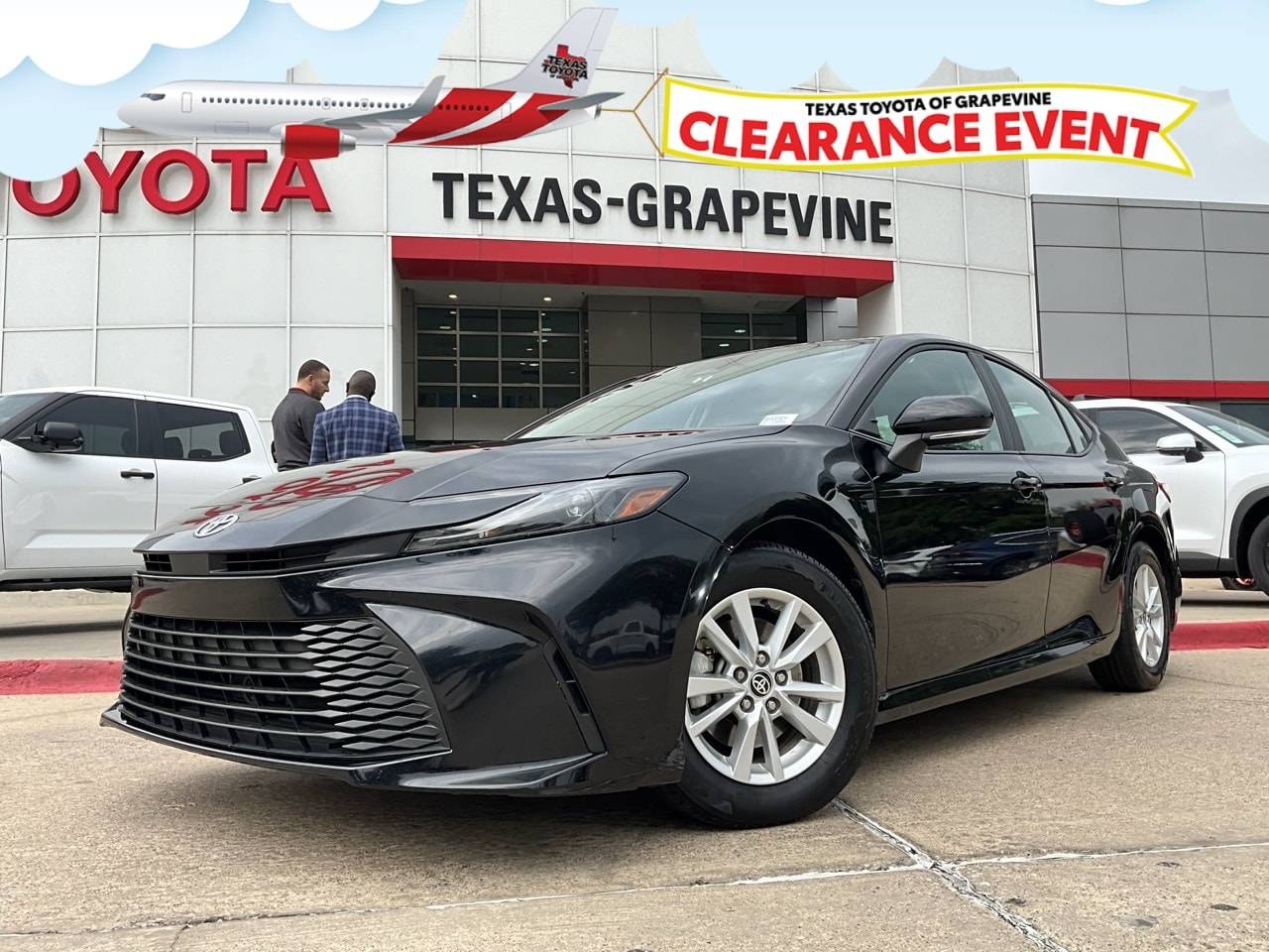 2025 Toyota Camry Hybrid LE — Sedan — 40,295 mi — Grapevine, TX