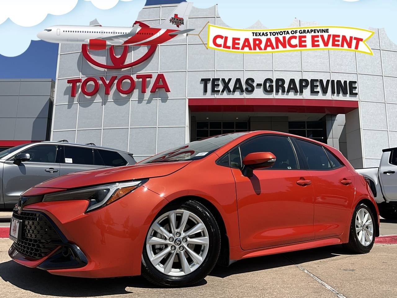 2023 Toyota Corolla Hatchback SE — Hatchback — 18,217 mi — Grapevine, TX