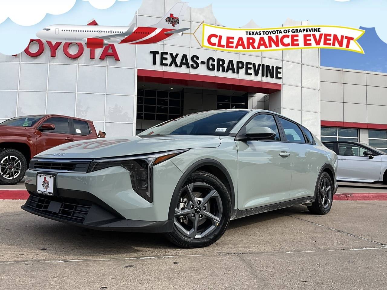 2025 Kia K4 LXS — Sedan — 15,349 mi — Grapevine, TX