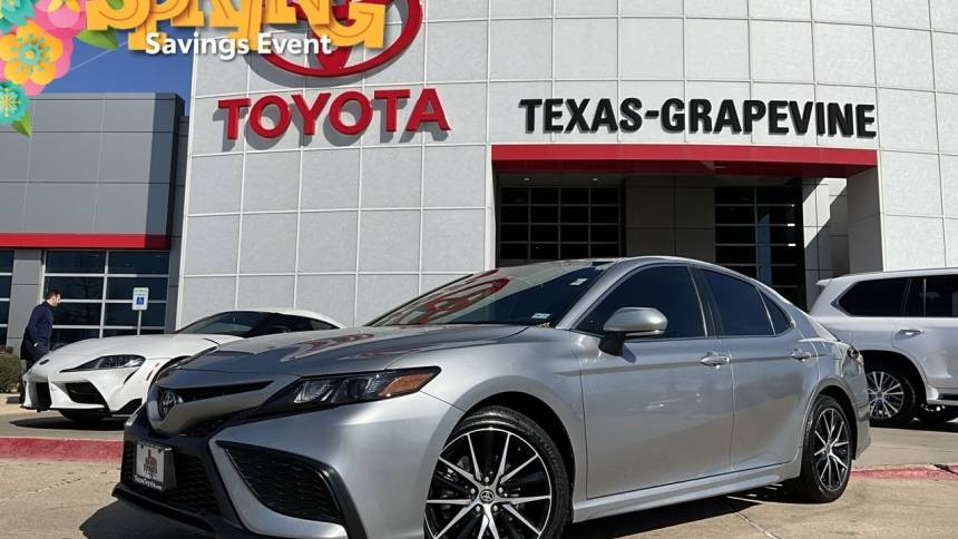 2023 Toyota Camry SE