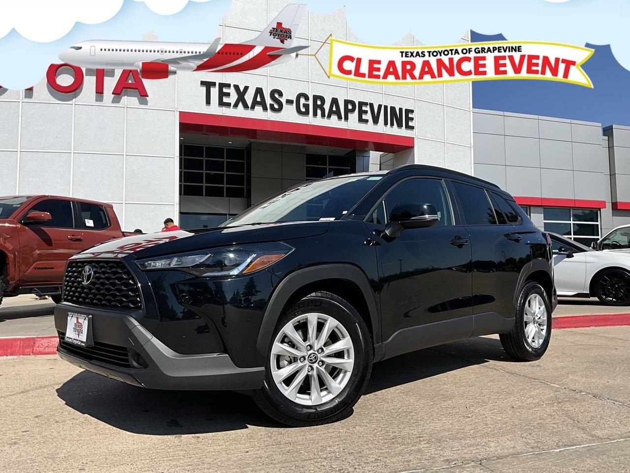 2025 Toyota Corolla Cross LE — SUV — 18,085 mi — Grapevine, TX