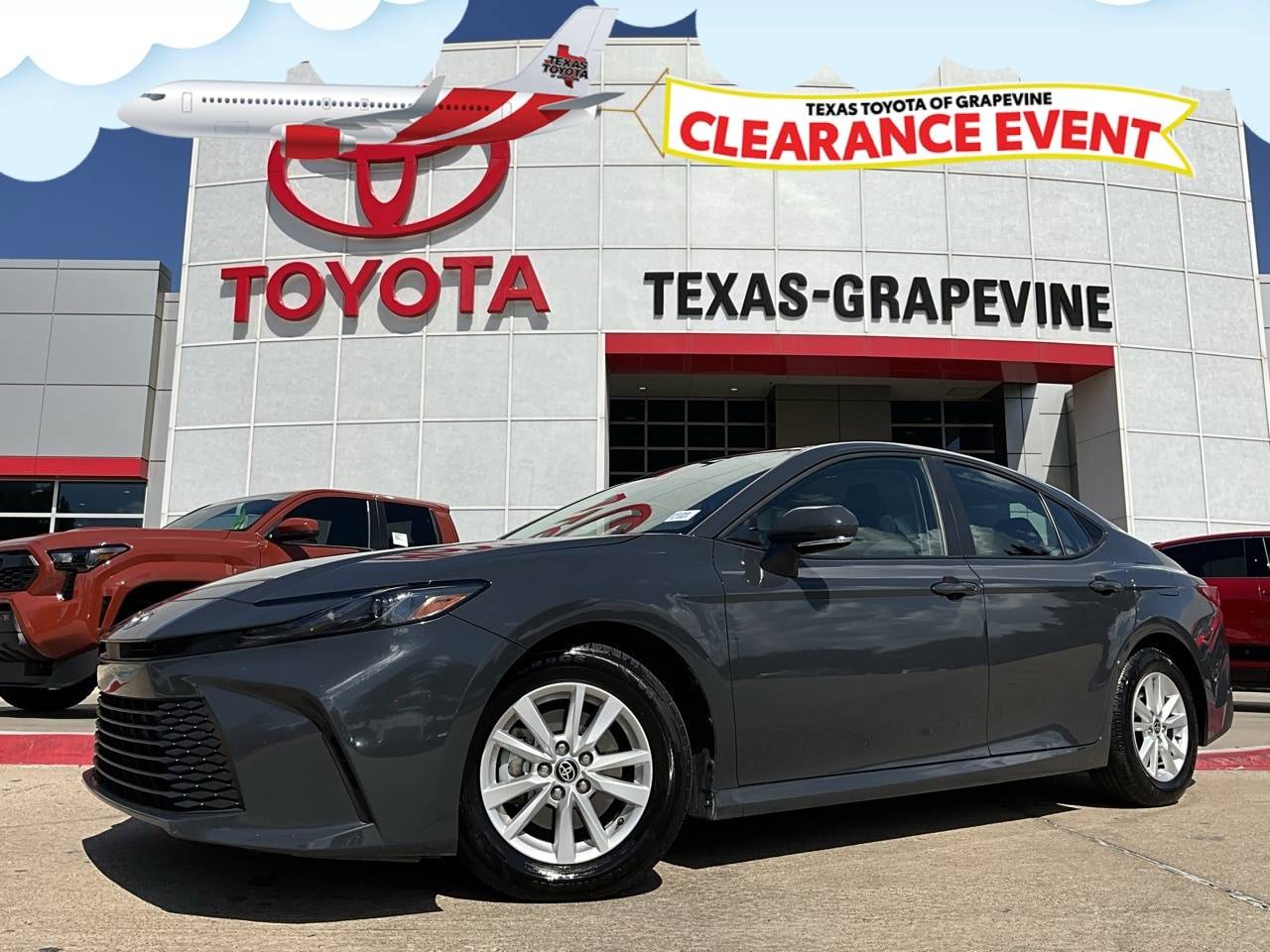 2025 Toyota Camry Hybrid LE — Sedan — 30,868 mi — Grapevine, TX