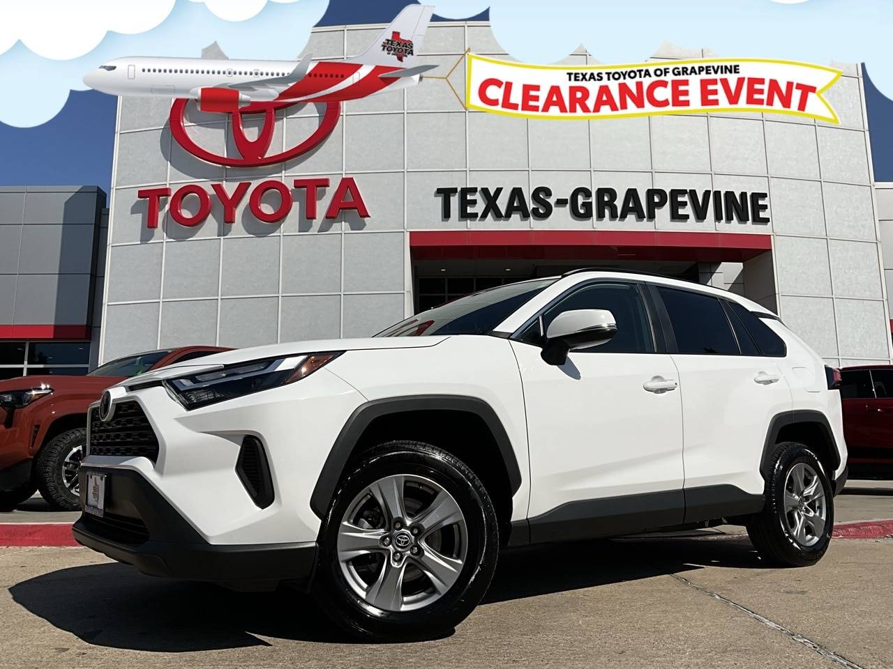 2024 Toyota RAV4 XLE — SUV — 29,441 mi — Grapevine, TX
