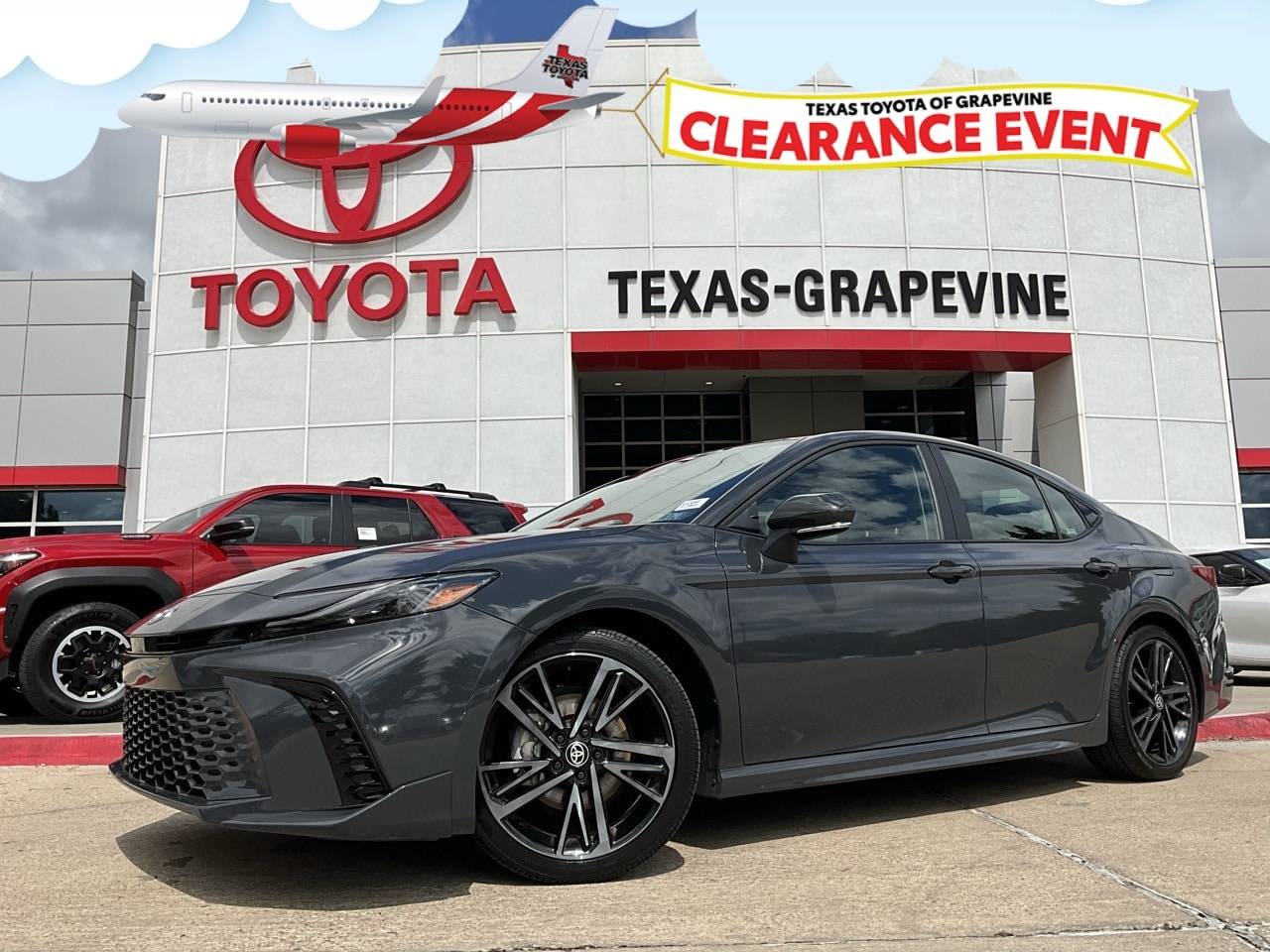 2025 Toyota Camry Hybrid XSE — Sedan — 10,779 mi — Grapevine, TX