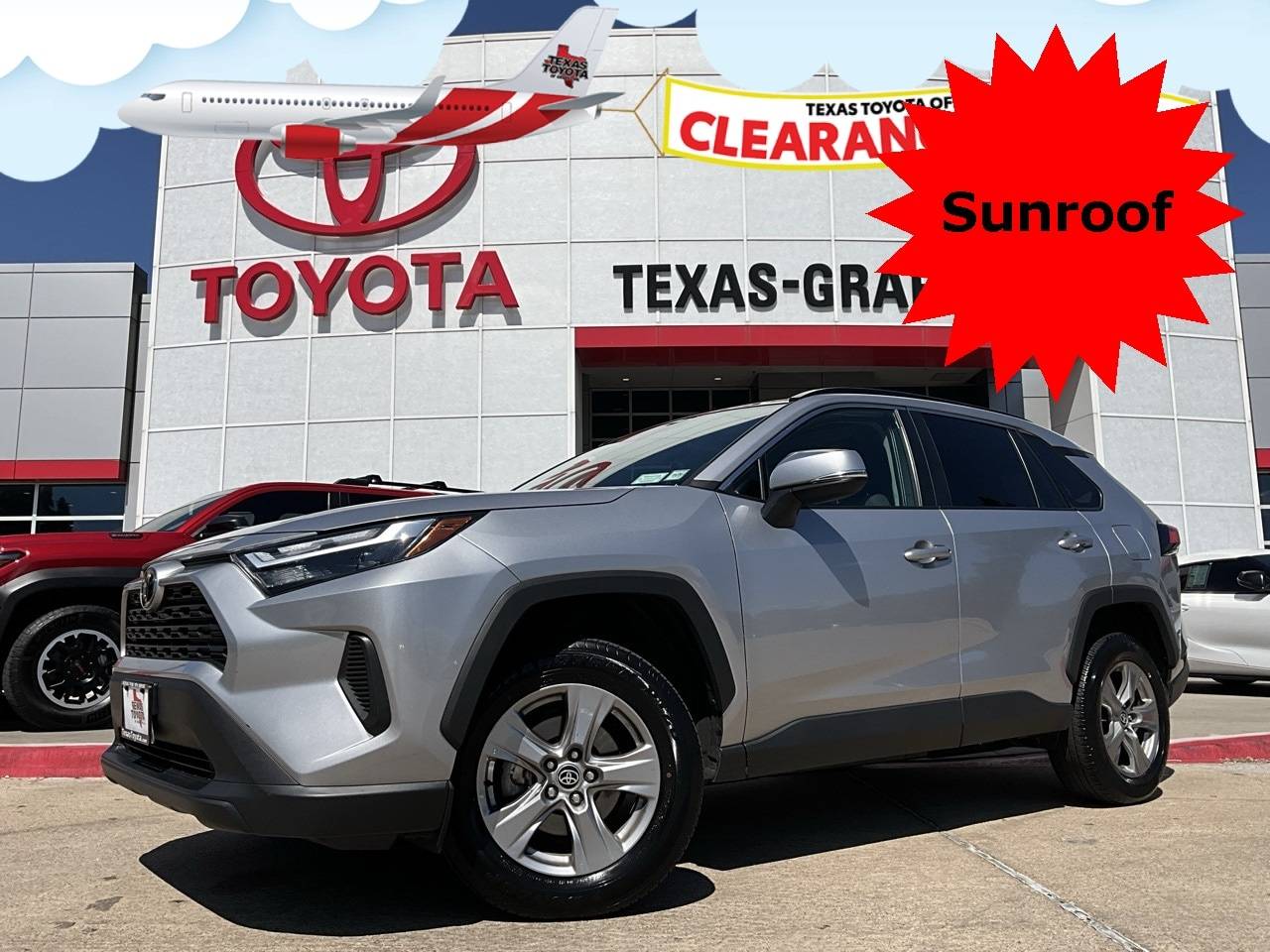 2024 Toyota RAV4 XLE — SUV — 27,815 mi — Grapevine, TX