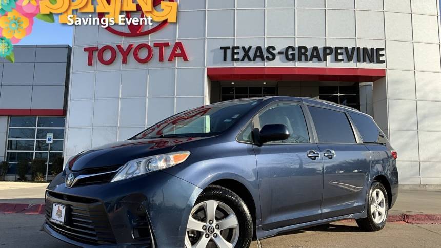 2019 Toyota Sienna LE