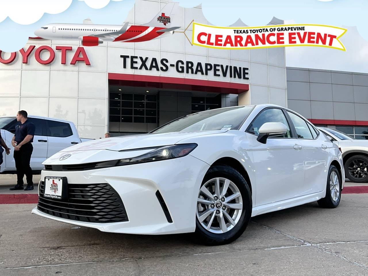 2025 Toyota Camry Hybrid LE — Sedan — 26,198 mi — Grapevine, TX