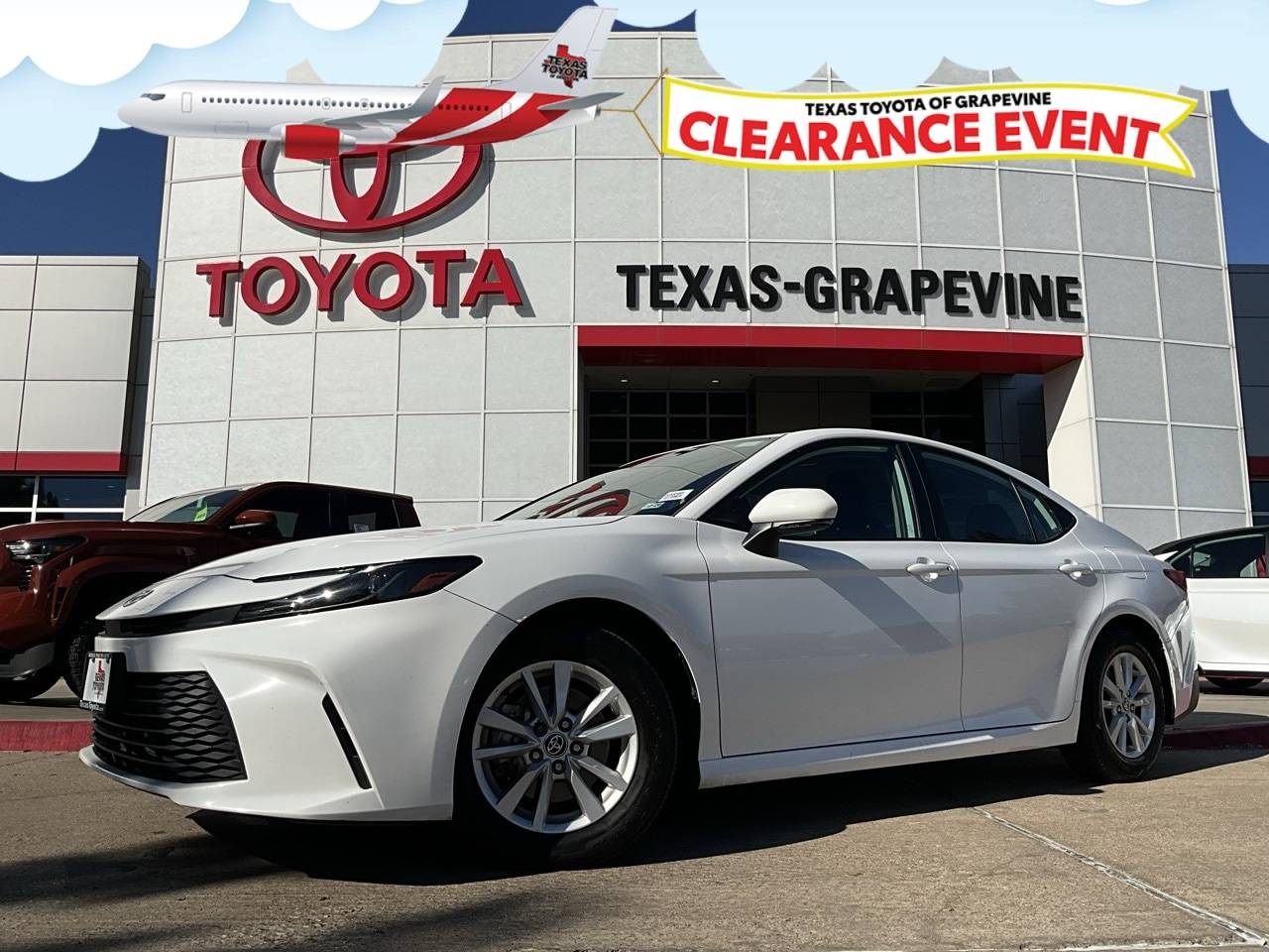2025 Toyota Camry Hybrid LE — Sedan — 33,149 mi — Grapevine, TX