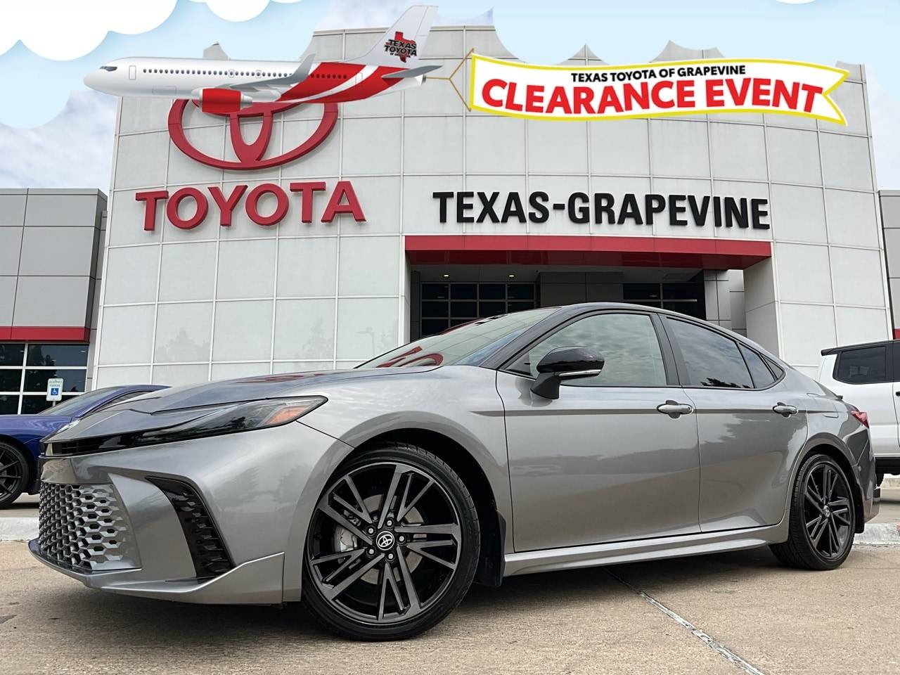 2025 Toyota Camry Hybrid XSE — Sedan — 13,886 mi — Grapevine, TX