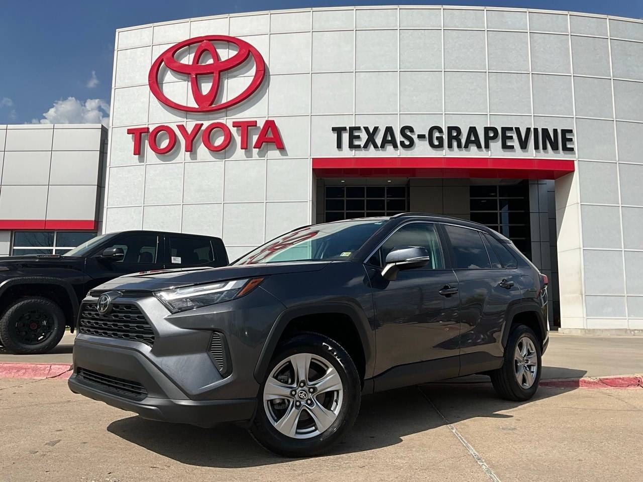 2024 Toyota RAV4 XLE — SUV — 20,357 mi — Grapevine, TX