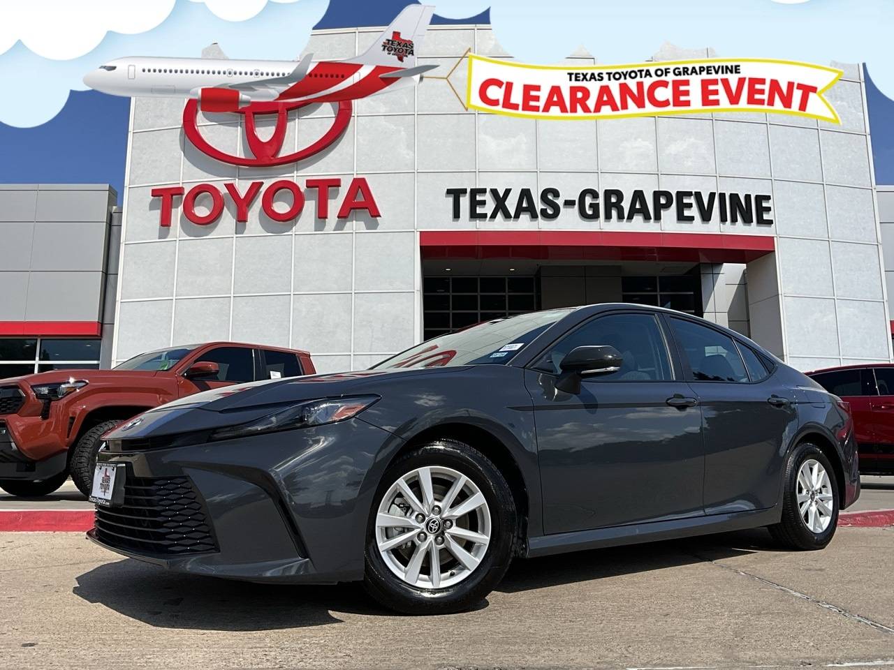 2025 Toyota Camry Hybrid LE — Sedan — 32,149 mi — Grapevine, TX