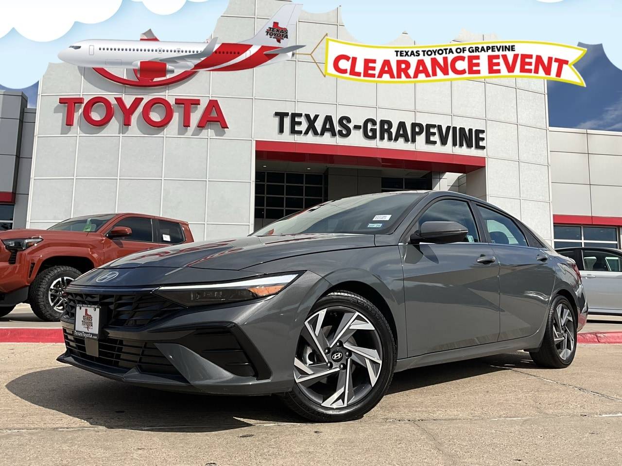 2025 Hyundai Elantra Hybrid Limited — Sedan — 29,755 mi — Grapevine, TX