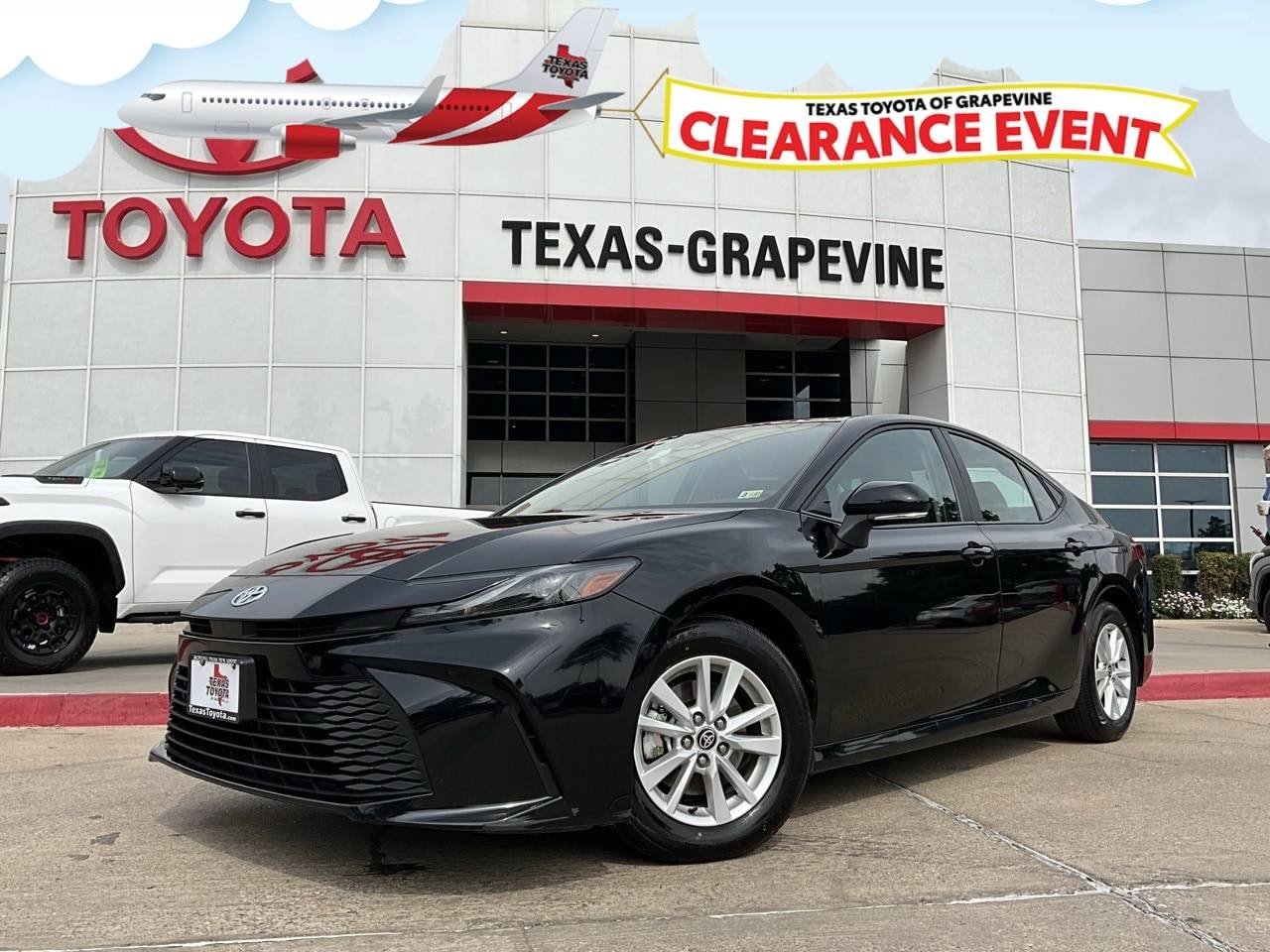 2025 Toyota Camry Hybrid LE — Sedan — 28,141 mi — Grapevine, TX