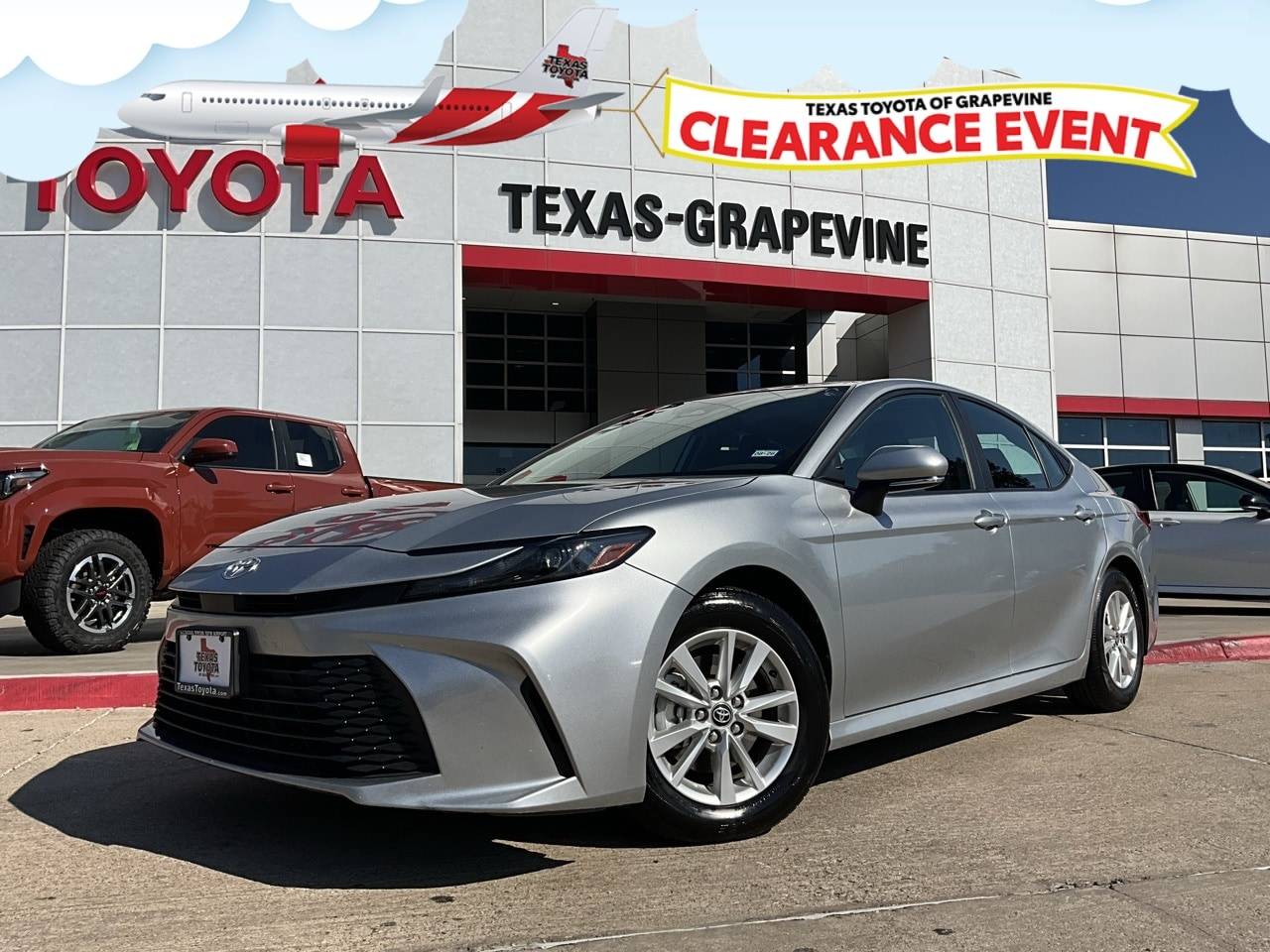 2025 Toyota Camry Hybrid LE — Sedan — 29,781 mi — Grapevine, TX