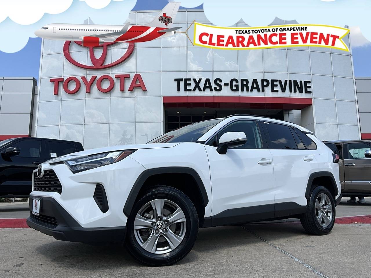 2024 Toyota RAV4 XLE — SUV — 15,835 mi — Grapevine, TX