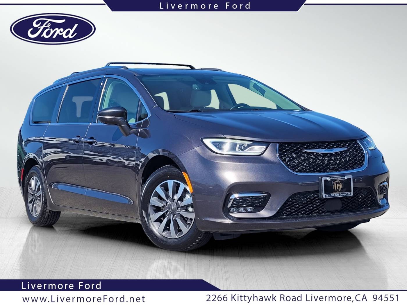 2021 Chrysler Pacifica Hybrid Touring L — Minivan — 70,451 mi — Livermore, CA