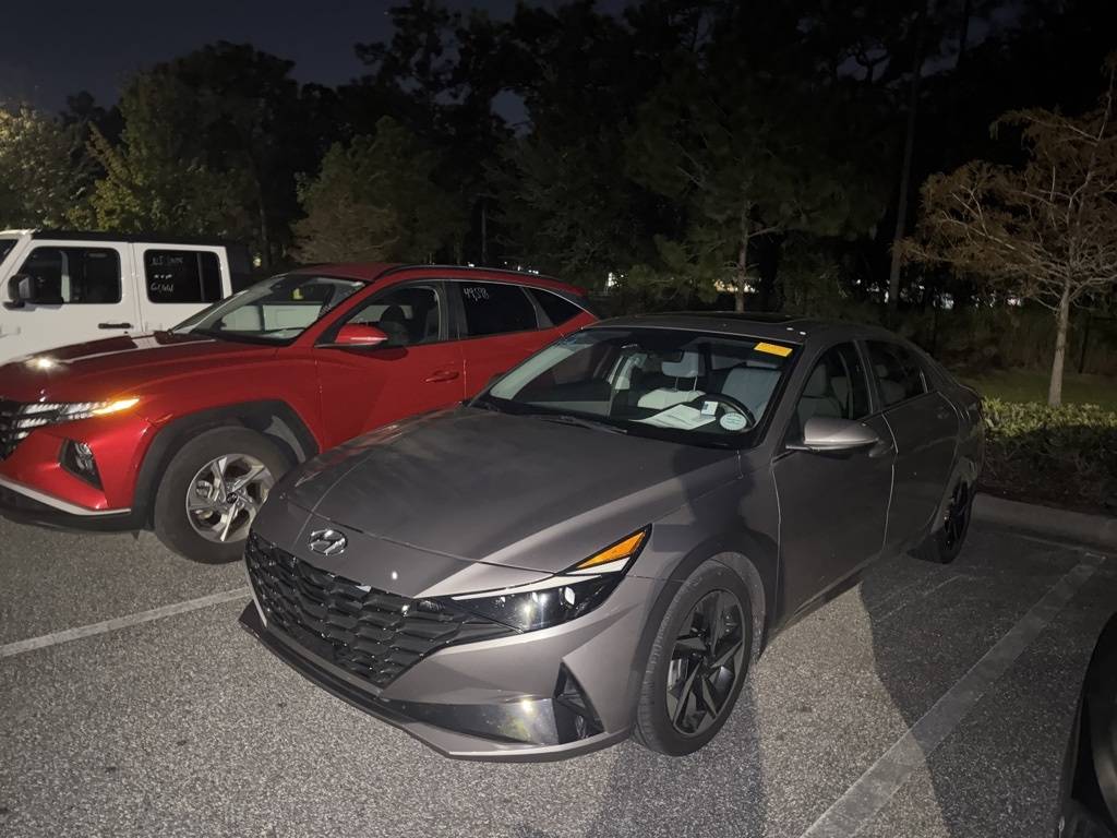 2023 Hyundai Elantra Hybrid Limited — Sedan — 39,686 mi — Orlando, FL