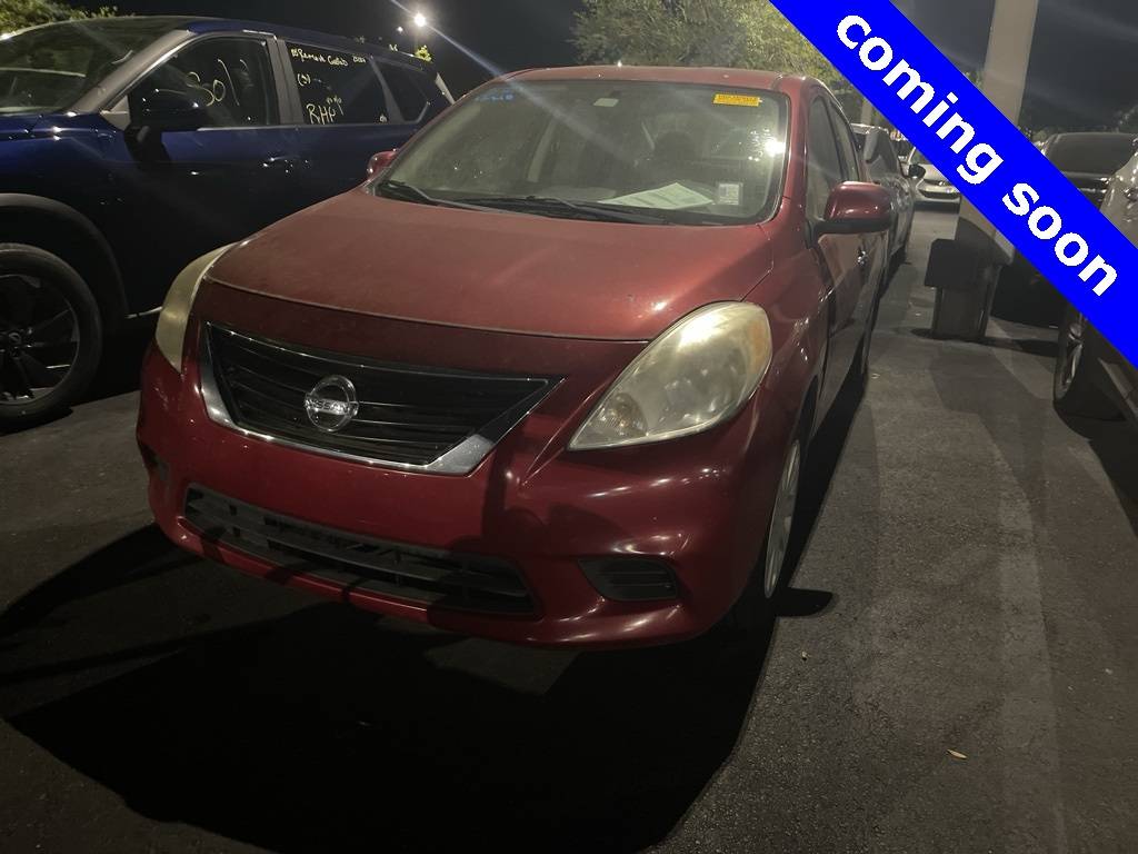 2014 Nissan Versa 1.6 S — Sedan — 121,000 mi — Orlando, FL
