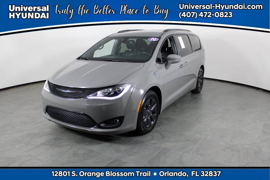 2020 Chrysler Pacifica Hybrid Limited — Minivan — 33,748 mi — Orlando, FL