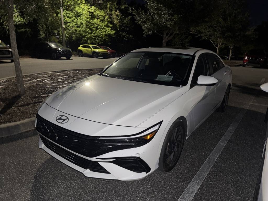 2025 Hyundai Elantra SEL Convenience — Sedan — 19,231 mi — Orlando, FL