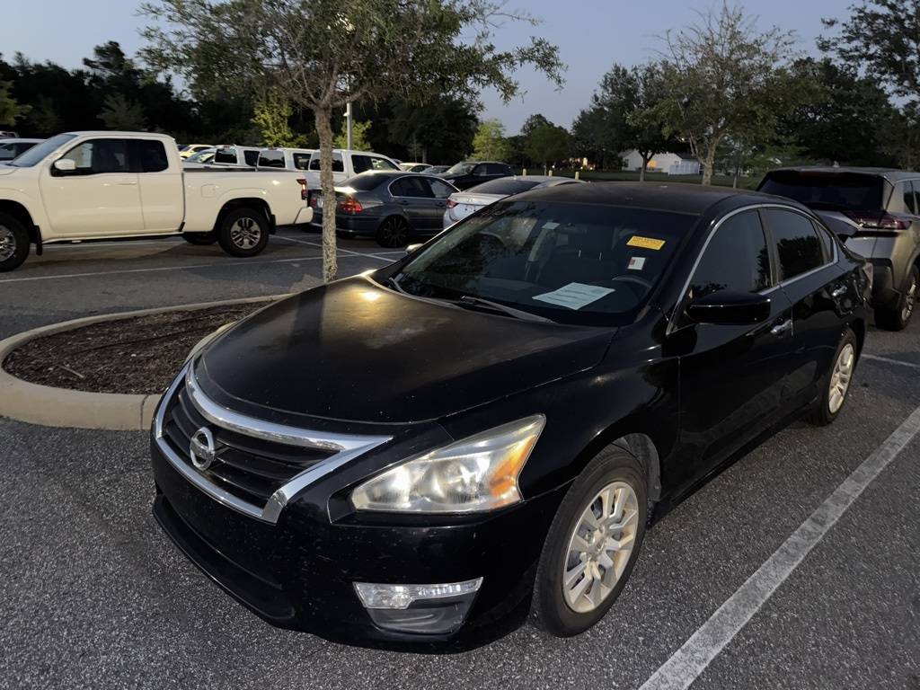 2014 Nissan Altima 2.5 — Sedan — 88,000 mi — Orlando, FL