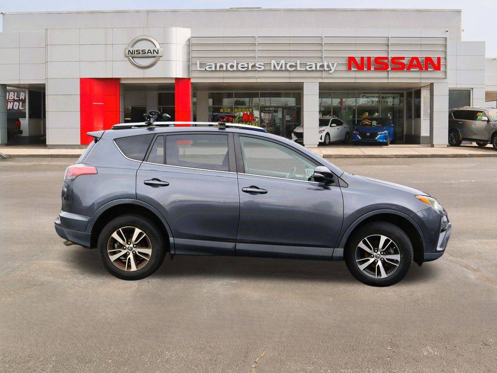 2018 Toyota RAV4 XLE — SUV — 105,377 mi — Huntsville, AL
