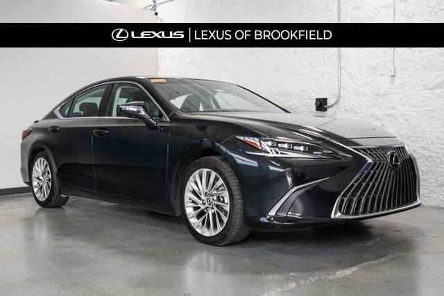 2023 Lexus ES ES 350 Ultra Luxury — Sedan — 16,513 mi — Brookfield, WI