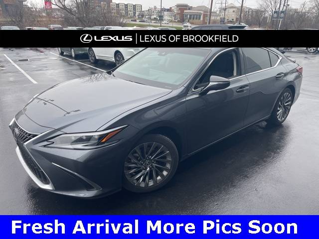 2024 Lexus ES ES 300h Ultra Luxury — Sedan — 5,975 mi — Brookfield, WI